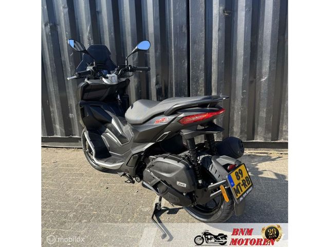 aprilia - sr-gt-200