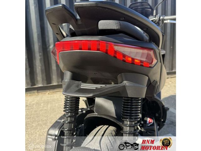 aprilia - sr-gt-200