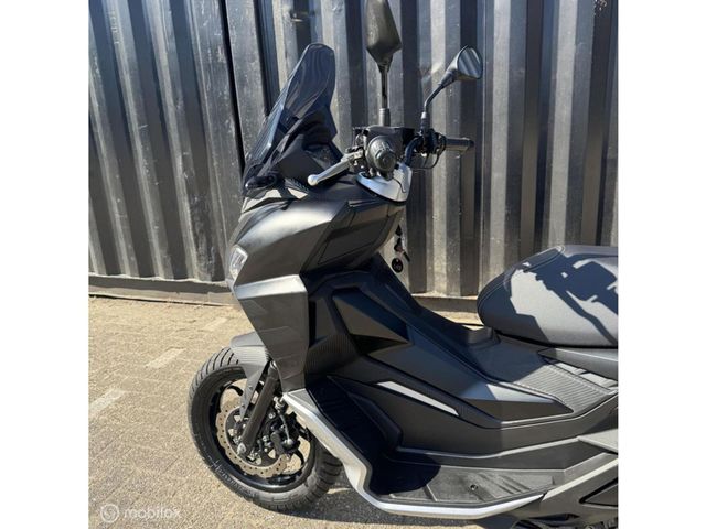 aprilia - sr-gt-200