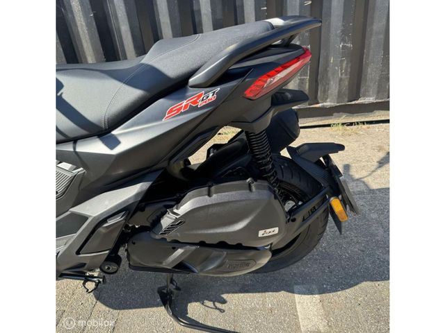 aprilia - sr-gt-200