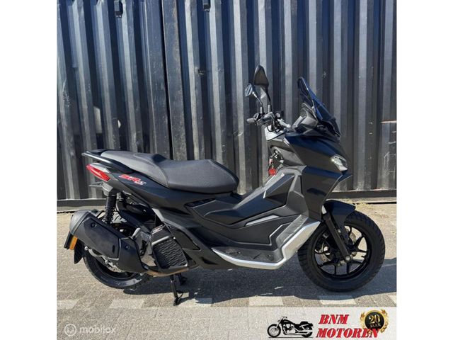 aprilia - sr-gt-200