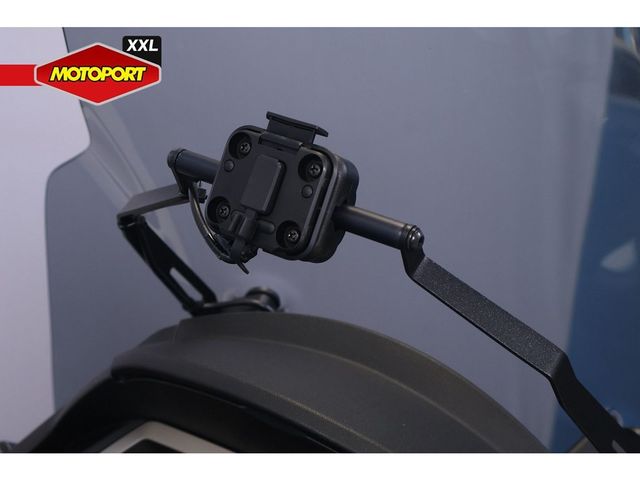piaggio - mp3-530-hpe-advance-exlusive