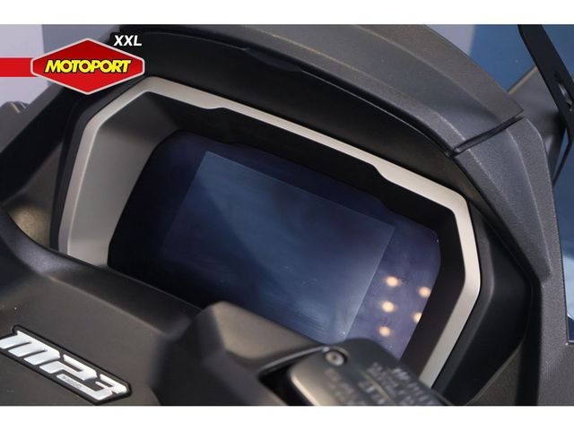 piaggio - mp3-530-hpe-advance-exlusive