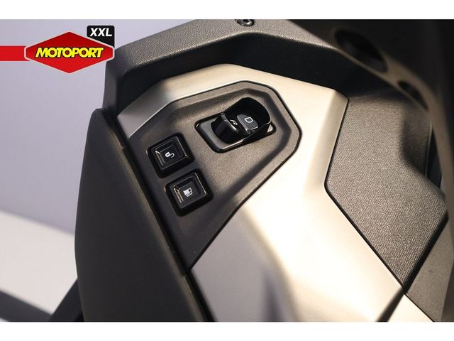 piaggio - mp3-530-hpe-advance-exlusive