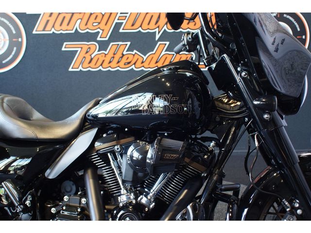 harley-davidson - street-glide-st-flhxst