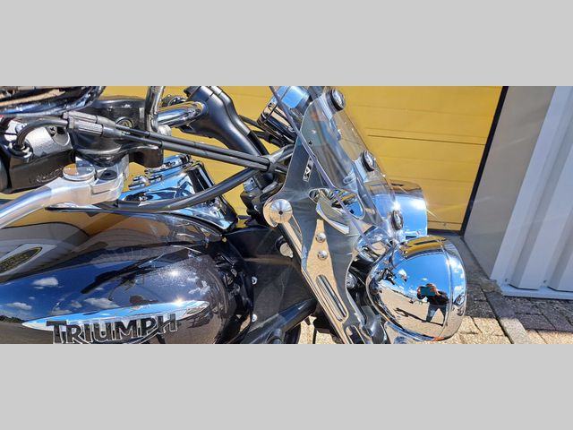 triumph - speedmaster