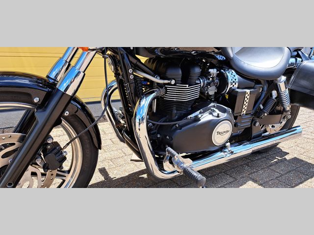 triumph - speedmaster