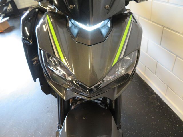 kawasaki - z900