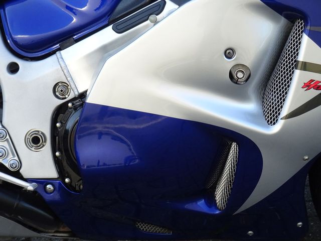 suzuki - gsx-r-1300-hayabusa