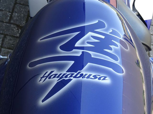 suzuki - gsx-r-1300-hayabusa