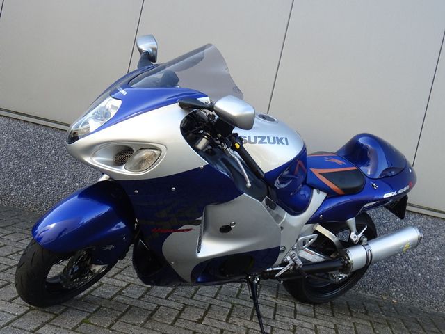 suzuki - gsx-r-1300-hayabusa