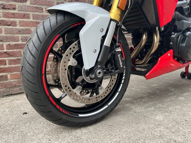 bmw - f-900-r