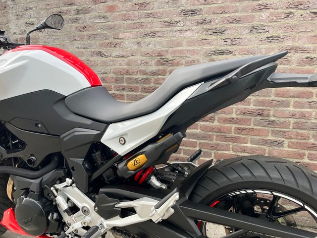 bmw - f-900-r