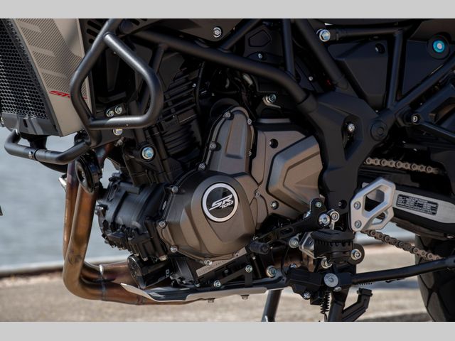 QJMOTOR - srt-700-x-touring