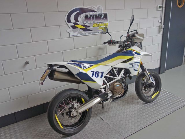 husqvarna - 701-supermoto
