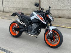 KTM 890 DUKE