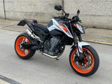 KTM 890 DUKE