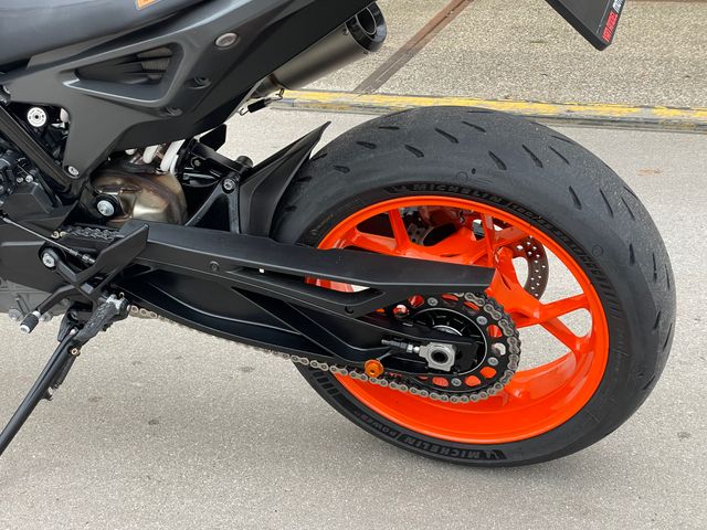 ktm - 890-duke