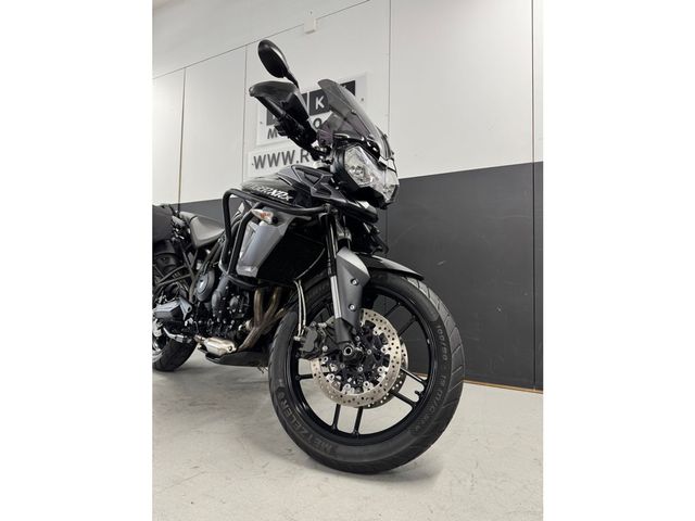 triumph - tiger-800-xrx