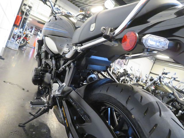 kawasaki - z900rs-se