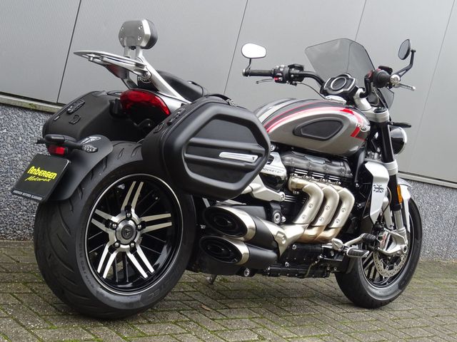 triumph - rocket-3-gt
