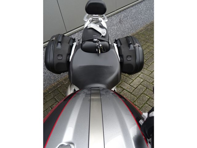triumph - rocket-3-gt