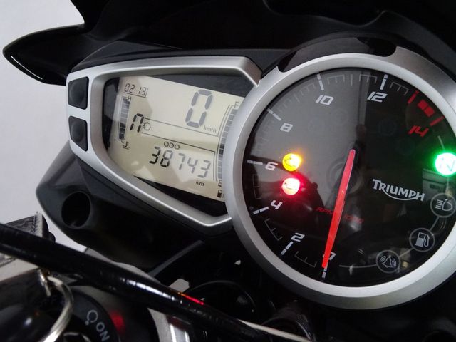 triumph - street-triple-abs