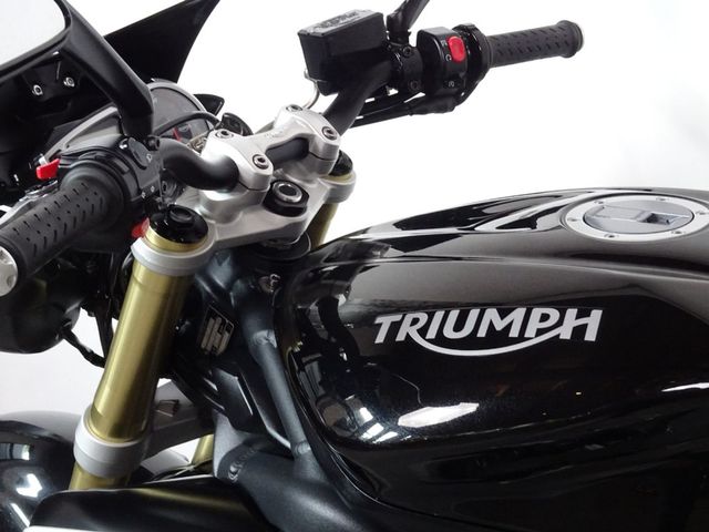 triumph - street-triple-abs