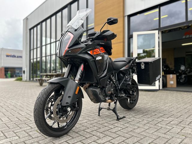 ktm - 1290-super-adventure-s