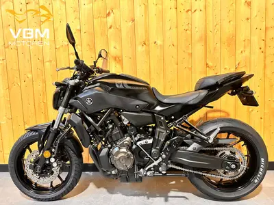 YAMAHA MT 07 ABS – foto 4