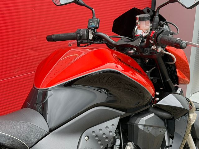 kawasaki - z1000-abs