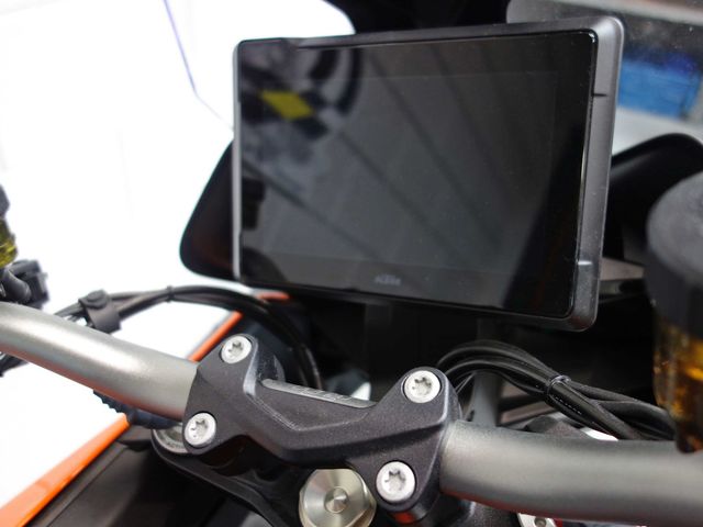 ktm - 1290-super-duke-gt