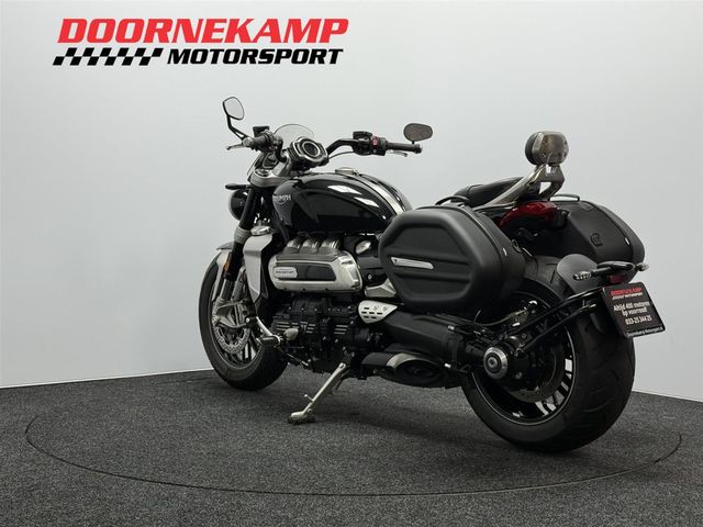 triumph - rocket-3-gt