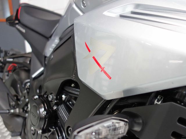 suzuki - gsx-s-1000