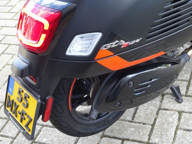 vespa - gts-310