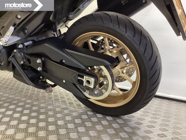 yamaha - tmax-tech-max-560