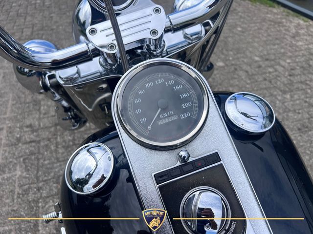 harley-davidson - heritage-softail-classic-flstc