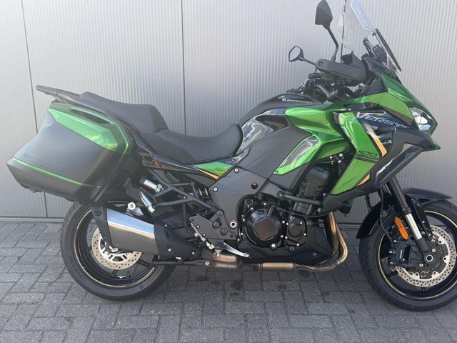 kawasaki - versys-1100-s-tourer