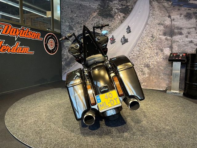 harley-davidson - road-glide-cvo-fltrxse