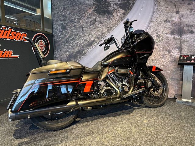 harley-davidson - road-glide-cvo-fltrxse