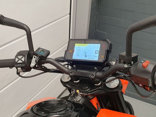 ktm - 390-duke-abs