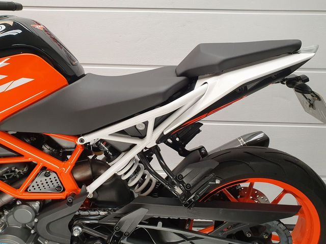 ktm - 390-duke-abs