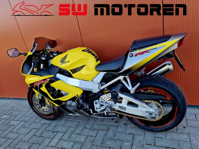 honda - cbr-900-rr-fireblade