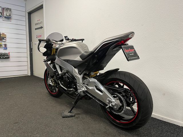 aprilia - tuono-v4