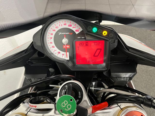 aprilia - tuono-v4