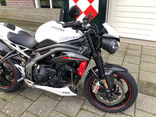 triumph - speed-triple-1050-abs