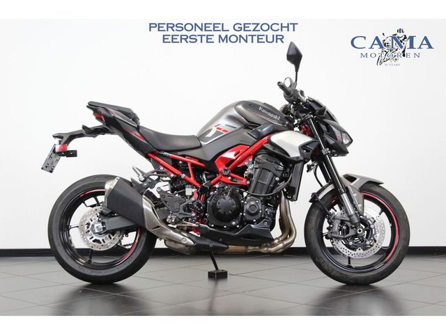 kawasaki - z900