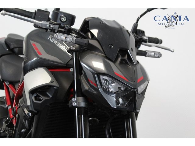 kawasaki - z900
