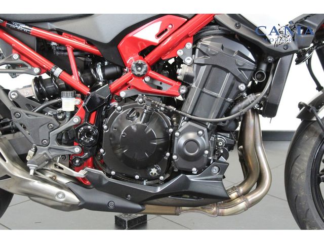 kawasaki - z900