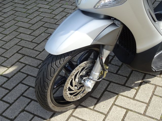 piaggio - beverly-350-sport-abs